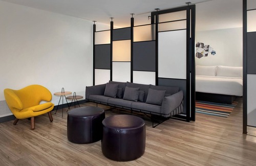 Downtown Buffalo Hotel | Aloft Buffalo Downtown