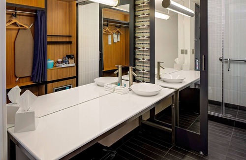 Chapel Hill Hotel | Aloft Chapel Hill