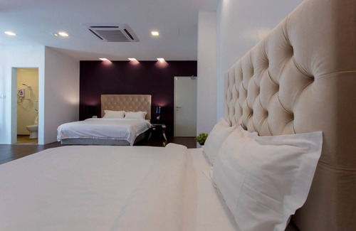 Pontian Hotel | Aloha Hotel