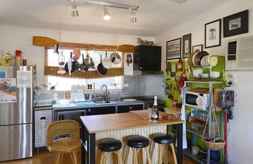 Silver Sands House | Aloha Silver Sands, sea and vines