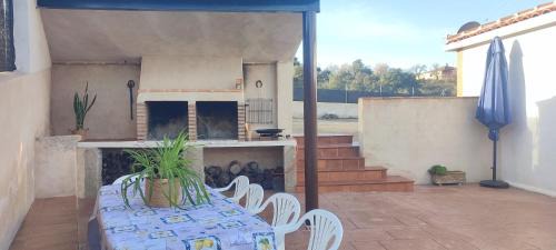 San Martin de Montalban House | Alojamiento Turístico La Cantuérgana