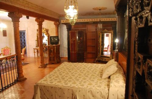 Valdepenas Hotel | Alojamiento Rural Los Delfines