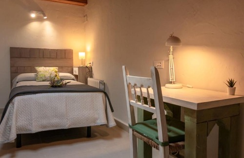 Fuenteheridos Apartment | Alojamientos Biarritz VISTA JARDÍN