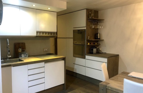 Bergers Apartment | Alpe d'Huez Large 70 m² apartment at the foot of the slopes with heated pool