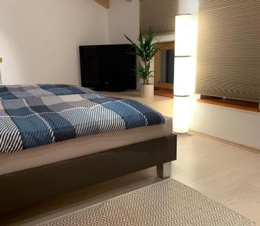 Ebersberg District Apartment | Alpenblick Nahe München mit Outdoor Whirlpool - 21 Min von München mit Zug