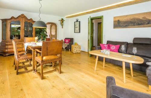 Garmisch-Partenkirchen Apartment | Alpencharme