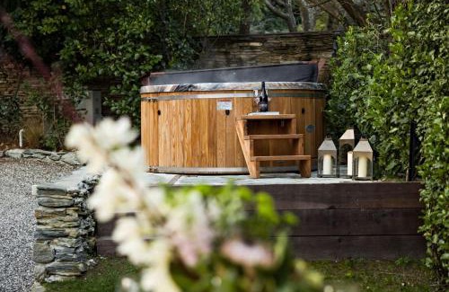 Sunshine Bay House | Alpine Cottage