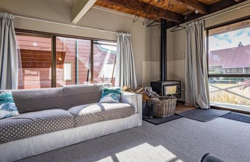 National Park Village House | Alpine Delight - National Park Holiday Home