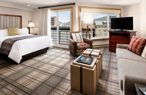 Peak 9 Resort | Alpine Getaway in the Heart of Breckenridge- Marriott's Mt. Valley Lodge- Studio