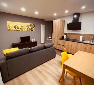 Pont-Saint-Martin Apartment | Alpine Hut