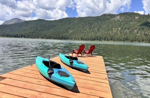 Leavenworth House | Alpine Lake Escape on Fish Lake by NW Comfy Cabins