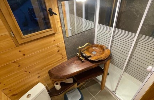 Villar-Saint-Pancrace Cabin | Alpine love shack