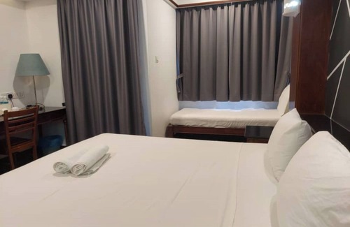 Taman Tanjung Ski Chalet | Alpine LXPD Deluxe Upper Unit