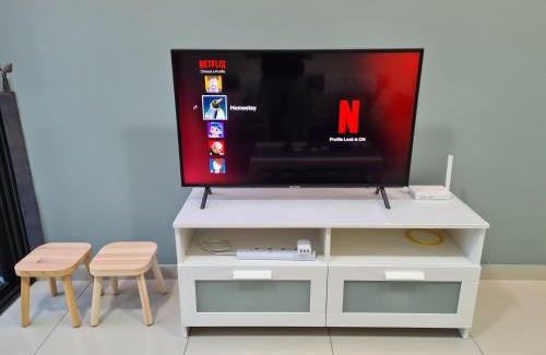Kampung Bukit Dukong Apartment | Alpine Parkland Netflix 5 beds at MRT Batu 11 Cheras