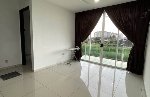 Taman Kiara House | Alpine PD Taman Kiara 2 Homestay