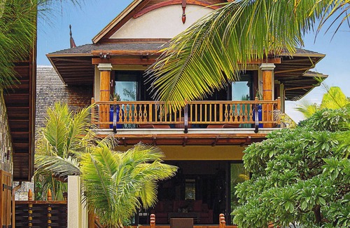 Poste Lafayette Villa | Alsan: luxury beachfront villa with private pool