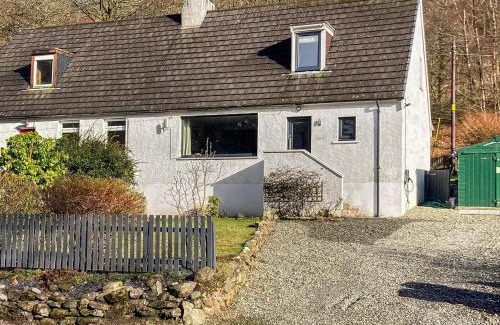 Cowal Peninsula House | Alt Na Blathaich