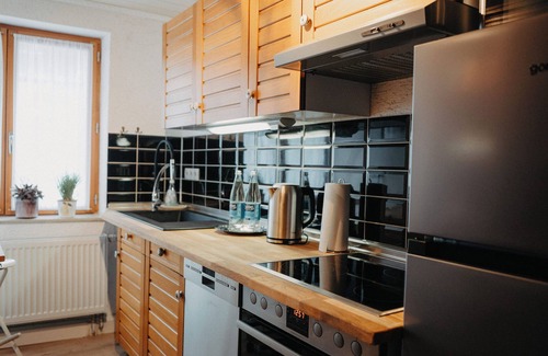 Edenkoben Apartment | Altes Häusle am Waschbach-nostalgische Ferienwohnung für 4 Personen-weinberge