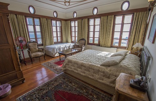 Altinoluk Bed & Breakfast | Altin Cesmeli Konak