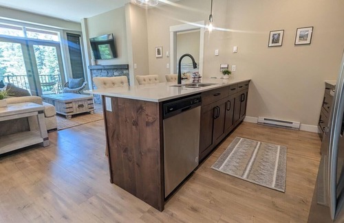 Sun Peaks Condo | Altitude #36 2 Bedroom Condo