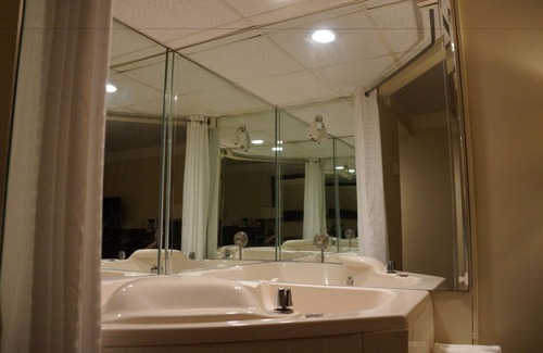 Altoona Hotel | Altoona Grand Hotel & Conference Center