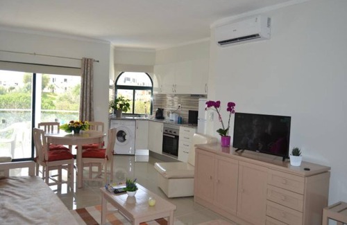 Montes de Alvor Apartment | Alvor Red Nice Terrace Flat