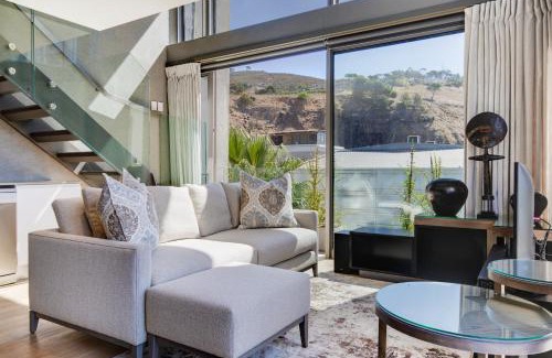 Bo'Kaap Apartment | Always-Power Luxury De Waterkant Loft Retreat