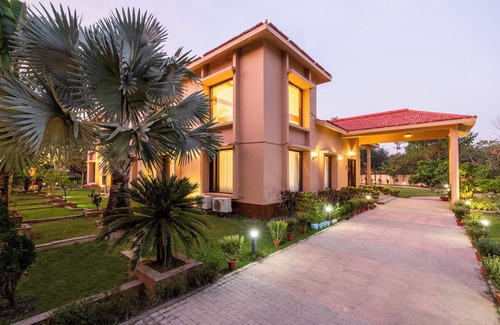 Vedic Village Villa | Amã Stays & Trails 25 Farm House