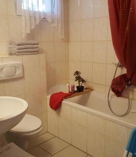 Ettal Apartment | Am Berg-Ferienwohnung
