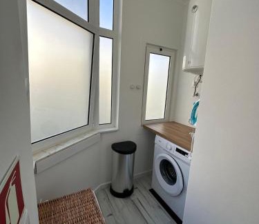 Mina Apartment | Amadora Flat 5