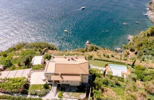 Pogerola Villa | AMALFI - VILLA DI LUSSO A PICCO SUL MARE