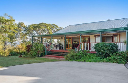 Amamoor Cabin | Amamoor Homestead and Country Cottages