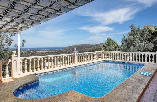 Pedreguer Villa | Amanda: 4 bedroom villa with stunning views