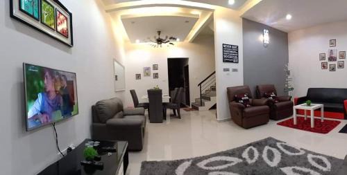 Kampung Sura Masjid House | Amanda Homestay Dungun 1