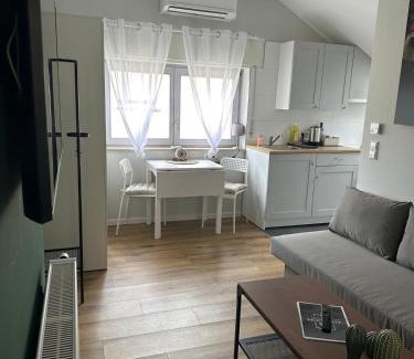 Waldstadt Feldlage Apartment | Amaroom