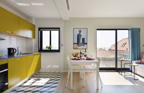 Foz do Douro Apartment | Amazing 2 Bedroom Apartment w/Ocean Views, 2 min Walk From the Beach in FOZ