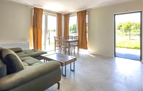 Trzesacz Apartment | Amazing Apartment In Trzesacz