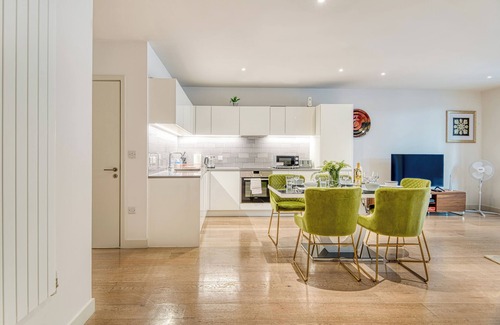 Docklands Apartment | Amazing Apartment near City Airport/ExCeL