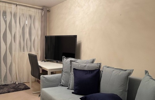 Park Royal Apartment | Amazing apartment with underground parking in Park Royal , West London