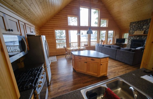 Remer Cabin | Amazing Cabin on Washburn Lake. Family friendly, gorgeous views, and fun for all