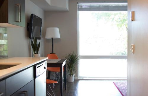 Broadway Apartment | Amazing Capitol Hill Apartment with Free Parking!