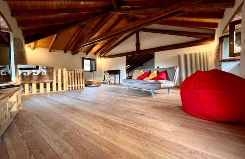 Mombaldone House | Amazing castle house