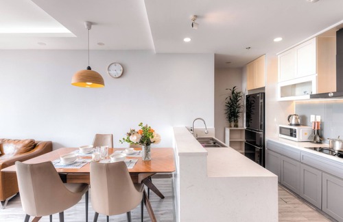 Bach Dang Riverside Apartment | Amazing CBD Rivergate Apartment & Pool