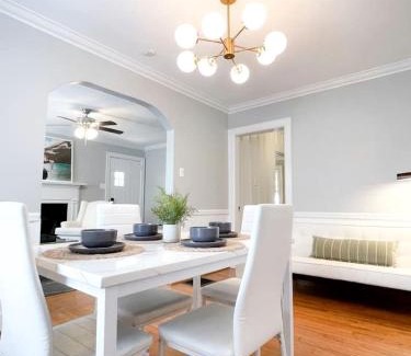 Plaza Midwood House | Amazing Cottage with Great Sights in Charlotte, North Carolina