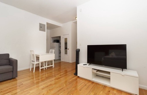 Upper East Side Apartment | Amazing & Cute Studio on the heart of the Upper East Side NYC