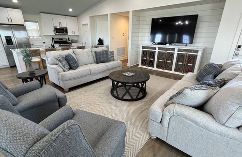 Golden Meadow House | Amazing Grace - Boat Access - Island Realty