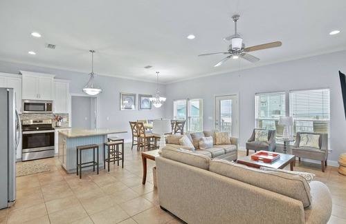 Villa Primera House | Amazing Gulf View Home! Walking distance to shops/dining