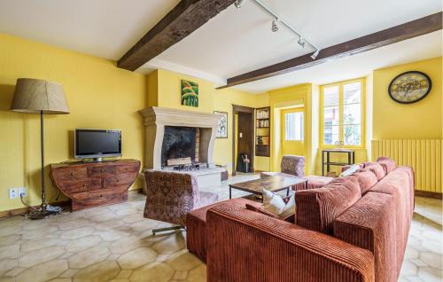 Dommartin-le-Saint-Pere House | Amazing Home In Dommartin-Le-Saint-Pèr