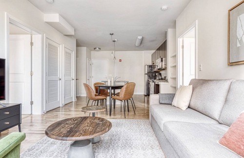 Near Northeast Apartment | Amazing H Street 2BR w/W/D & Gym, walk to Union Station, by Blueground