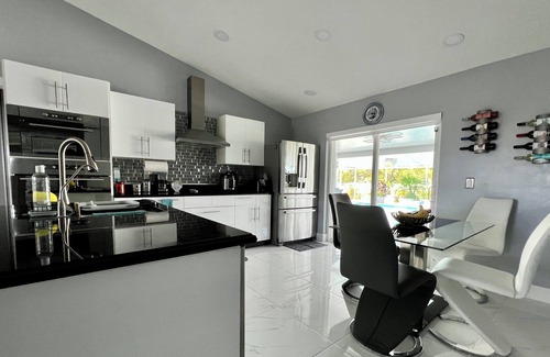 Mariner House | Amazing Heated Private Pool W/Gameroom at Cape Coral.